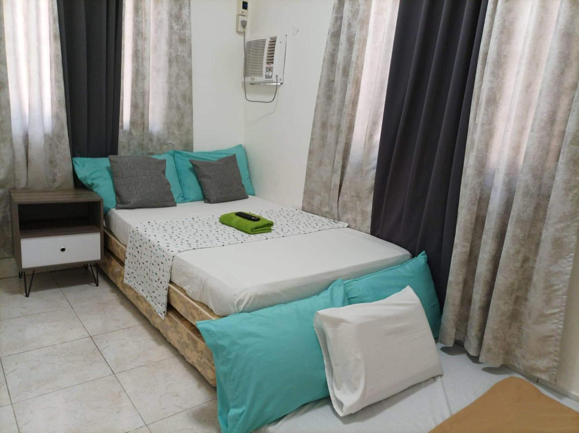 Villa Bolinao Transient House A Balingasay Habitación foto